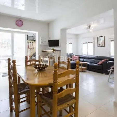 Nyaraló Maison Nina *